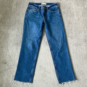 EC Abercrombie & Fitch The 90's Straight Midrise Medium Wash - Size 8S